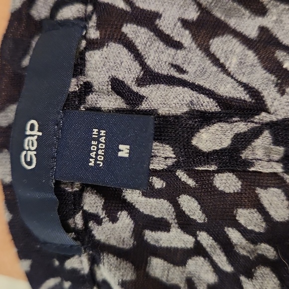 GAP $5 - Picture 3 of 4